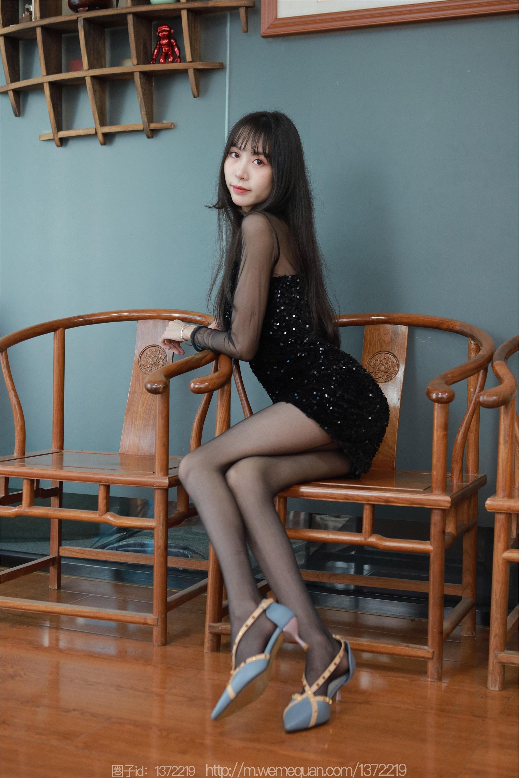 IESS异思趣向  2023.04.12 丝享家 1419 团团《亮片嘿丝裙》